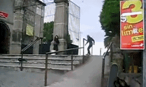 这标语不应该放在这，估计没人敢去踩吧